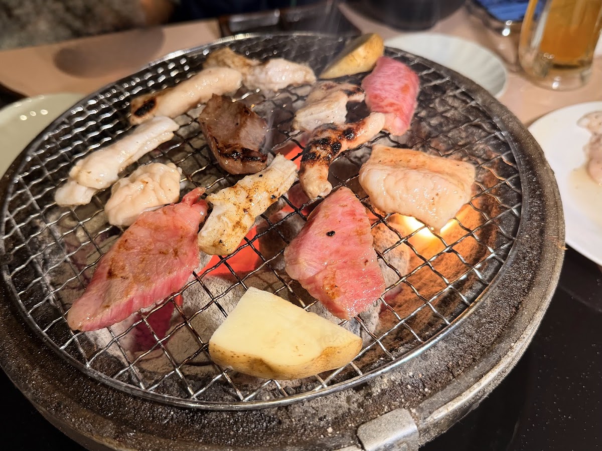 やきにくのチャンプ